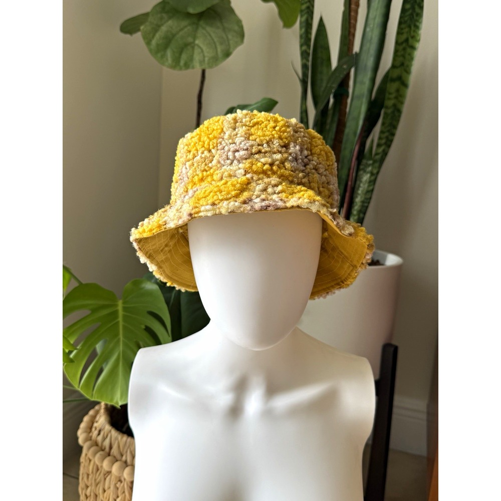 Steve Madden Boucle Sherpa Bucket Hat Mustard Yellow Cream Teddy Fuzzy One Size
